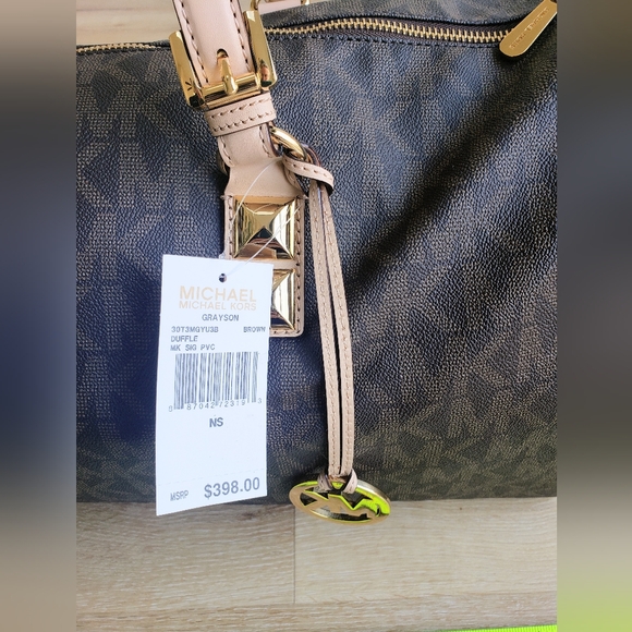 Michael Kors Signature Grayson Large Brown Duffel Bag With Shoulder Strap NWT - Picture 4 of 16